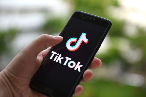 Cải Thiện Sự Tương Tác Trên TikTok: Cách Để Video Của Bạn Trở Nên Nổi Bật