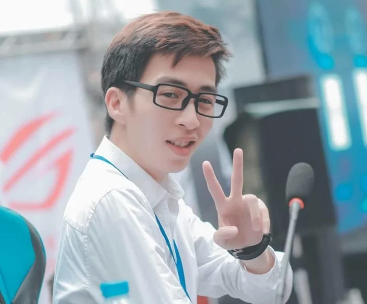 Review Viruss - Chàng trai đa tài của làng Streamer Việt Nam