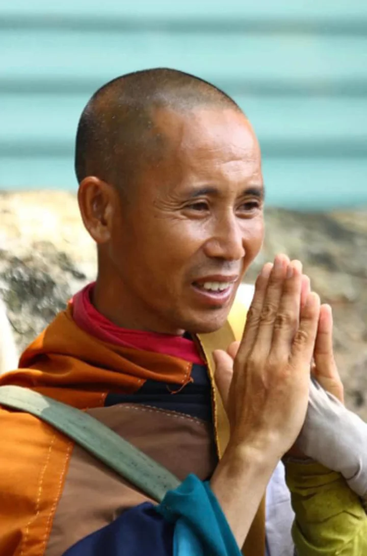 Thầy Thích Minh Tuệ là ai? - Nhìn lại hành trình của sư thầy Thích Minh Tuệ