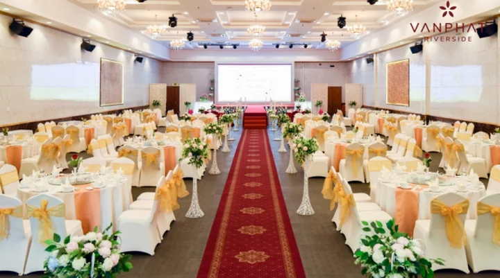 Review nhà hàng tiệc cưới Vạn Phát Riverside: Một lễ cưới trọn vẹn và hoàn hảo nhất.