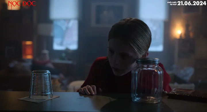 Review Nọc độc - Phim kinh dị đề tài sinh vật kỳ bí