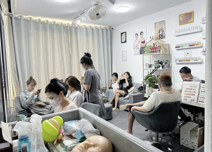 Review Tâm Uyên Beauty - Trải Nghiệm Uốn Mi và Gội Đầu Dưỡng Sinh tại Huế