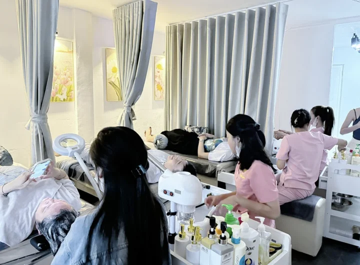 Review Tâm Uyên Beauty - Trải Nghiệm Uốn Mi và Gội Đầu Dưỡng Sinh tại Huế