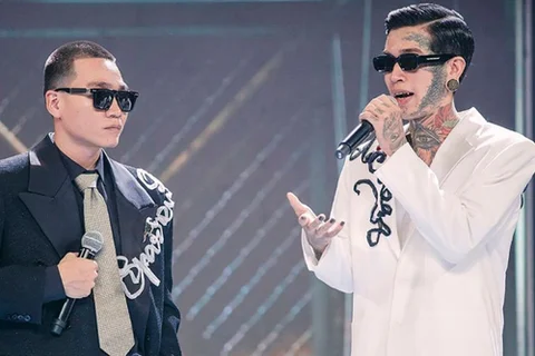 Dế Choắt liên tục đăng story và bình luận gay gắt - chuyện gì đang xảy ra với quán quân Rap Việt?