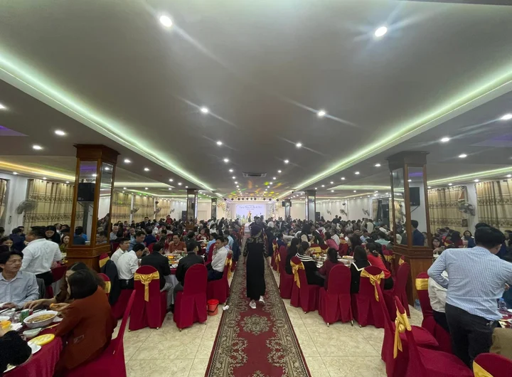 Review nhà hàng tiệc cưới Mạnh Hải - thị trấn Nghèn Can Lộc