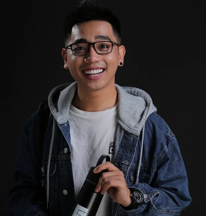 Review Tuấn Tiền Tỉ - Chặng đường từ chàng caster game đến youtuber tiền tỉ