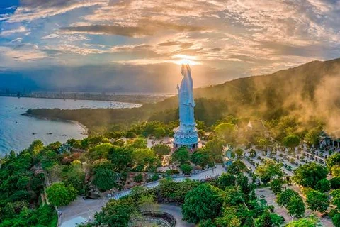 Review Chùa Linh Ứng - Ngôi chùa linh thiêng bậc nhất Đà Nẵng