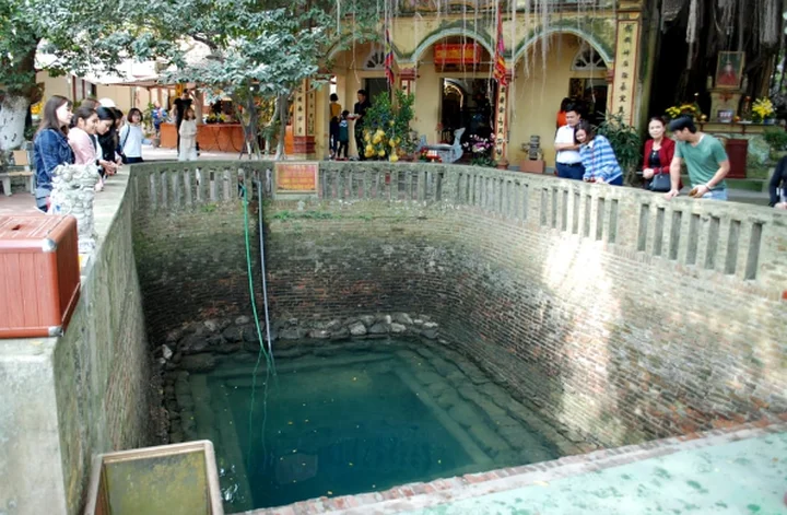 Review Đền Cùng - Giếng Ngọc, điểm hành hương không thể bỏ qua dịp đầu xuân.