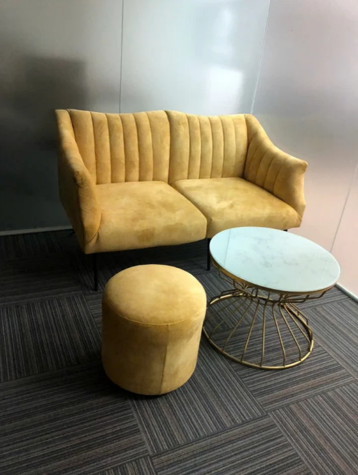 Dịch vụ thu mua bàn ghế cũ tận nơi uy tín TP HCM