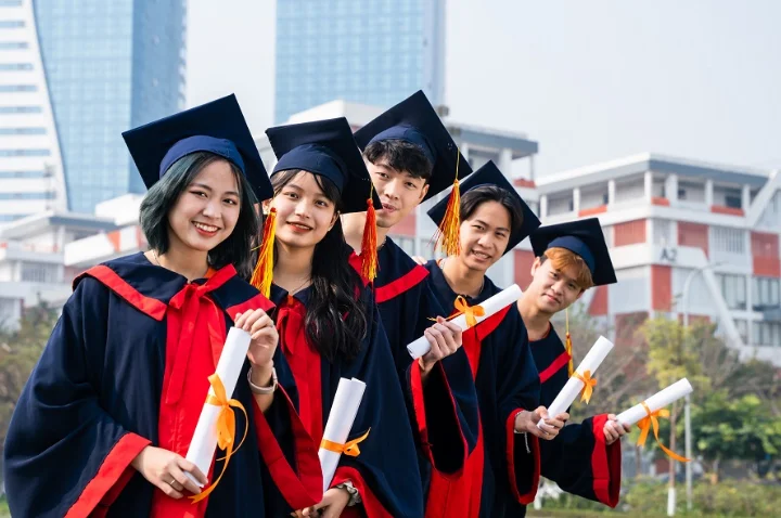 Nên chọn hoa gì để tặng cho ngày lễ tốt nghiệp