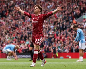 Liverpool 2-2 Nottingham Forest: Muñoz Cứu Iraola, 2 Vòng Mới 2 Điểm