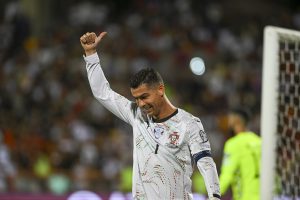 Ronaldo Phá Kỷ Lục Al-Nassr: 104 Bàn, Hạ Al-Taawoun 2-1
