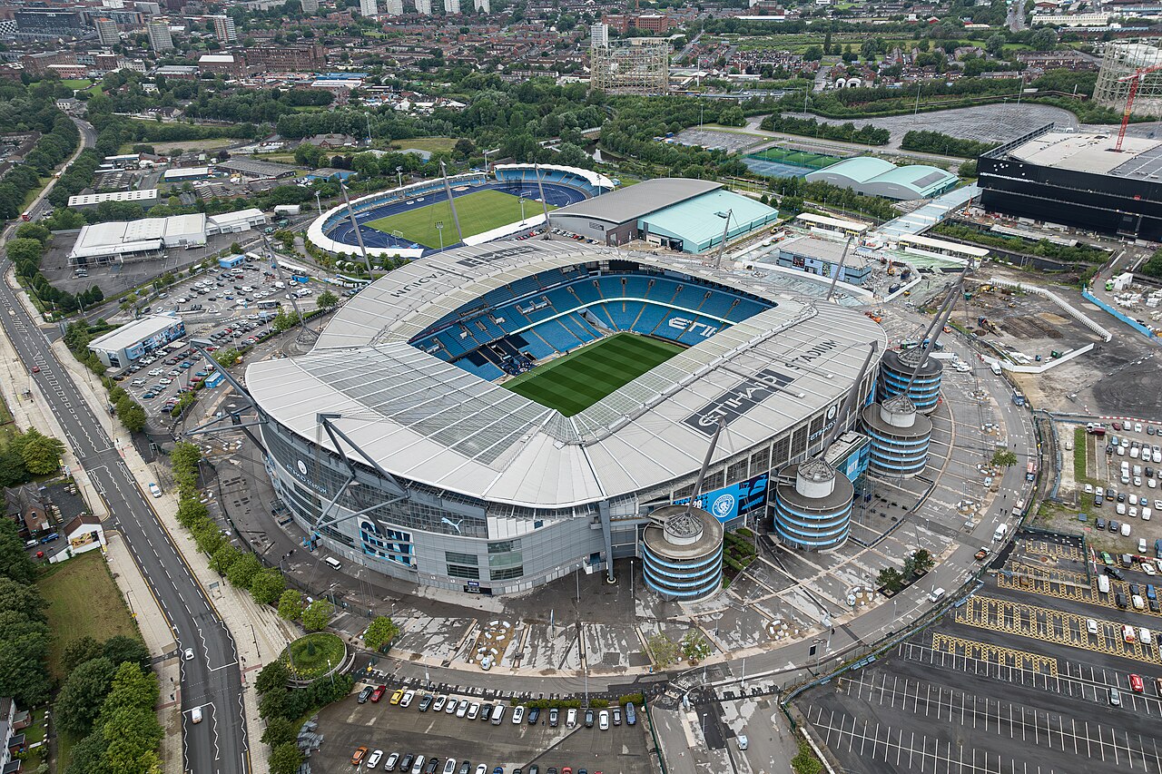 Sân Etihad của Manchester City nhìn từ trên cao