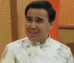 Quyền Linh Bị Mạo Danh Bán Đèn Năng Lượng: Dấu Hiệu Nhận Biết
