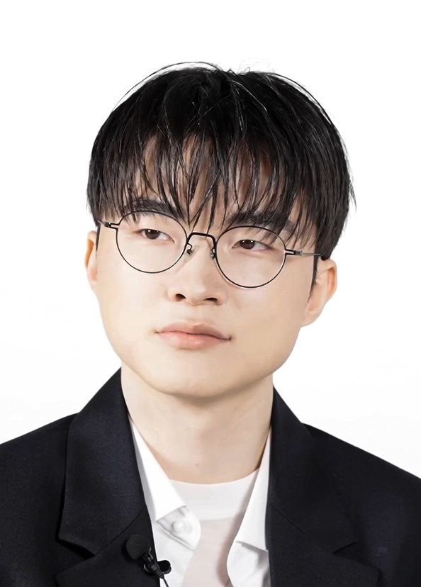 Chân dung Faker Lee Sang-hyeok, đội trưởng T1, trong một buổi phỏng vấn năm 2026