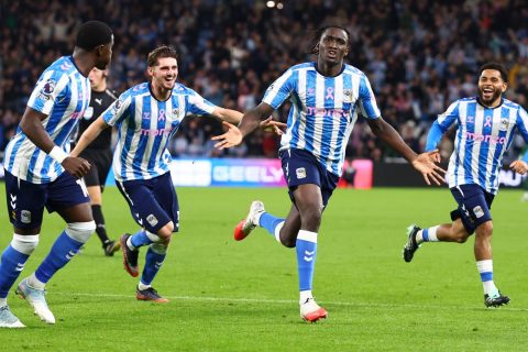 Coventry 4-1 Newcastle: Thắng Sân Nhà Đầu Tiên Sau 25 Năm