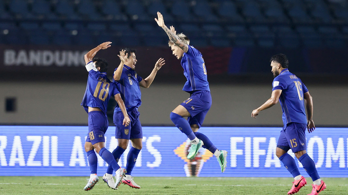 Việt Nam 0-2 Thái Lan: Mất Chuỗi Bất Bại, Hết Cửa Vô Địch